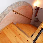 Kastelisuites Lejlighedshotel 4*