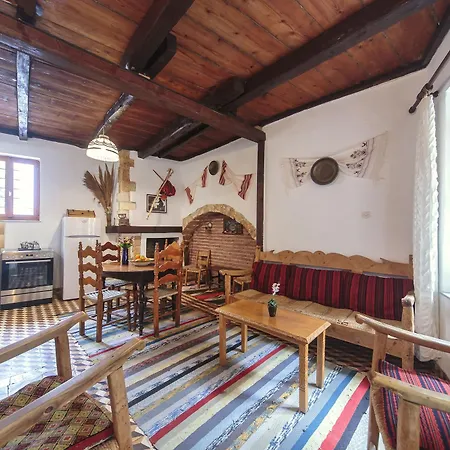 Kastelisuites 2* Chania (Crete)