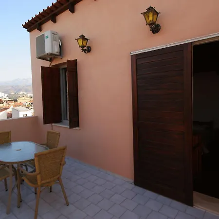 Kastelisuites Chania (Crete)