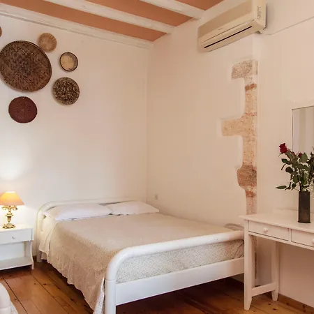 شقة فندقية Kastelisuites 4*