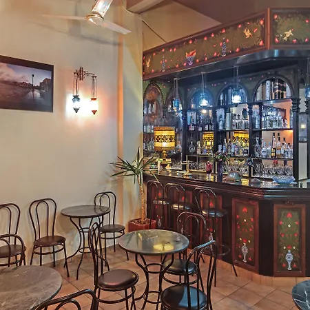 Kastelisuites 아파트호텔 하니아