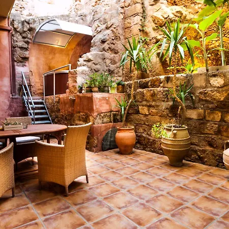 Kastelisuites 2* Chania (Crete)