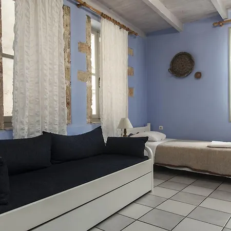 Kastelisuites 2* Chania (Crete)