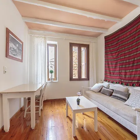 Kastelisuites 2* Chania (Crete)
