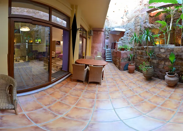 Apartmanhotel Kastelisuites 4*