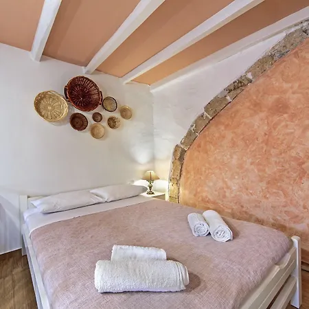 Kastelisuites Apart Otel 2*