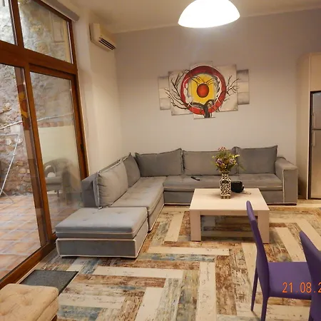 Kastelisuites ハニア