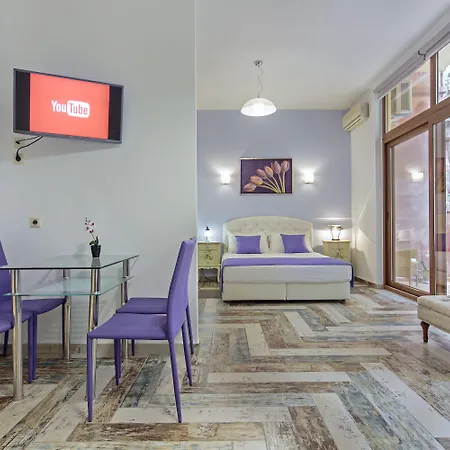 Kastelisuites Aparthotel 4*