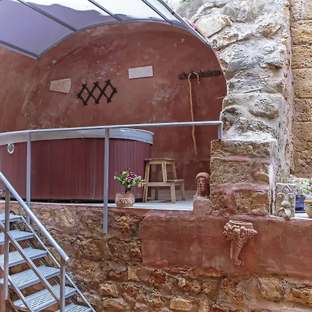 Kastelisuites 4* Chania (Crete)