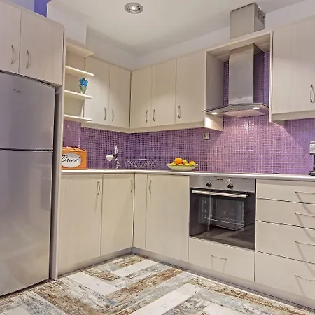 Aparthotel Kastelisuites 4*