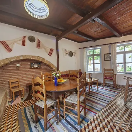 Aparthotel Kastelisuites